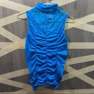 True Rock Sleeveless Lace Top Sz Small Electric Blue